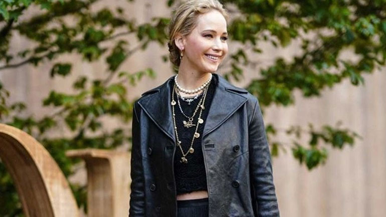 Jennifer Lawrence: Έγινε μαμά για πρώτη φορά