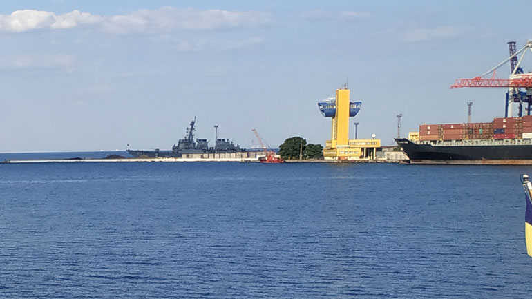 Οδησσός: Τουρκικό πλοίο χτυπήθηκε από οβίδα