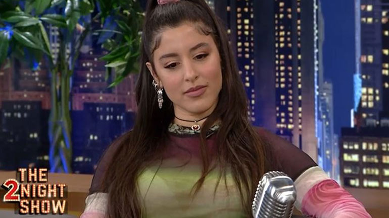 Μαρίνα Σάττι: «Ντρεπόμουν να έρθει να με πάρει ο πατέρας μου από το φροντιστήριο»