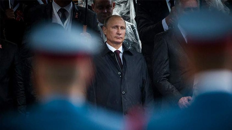 Πάγωμα των περιουσιακών στοιχείων των Πούτιν και Λαβρόφ εντός των τειχών της ΕΕ