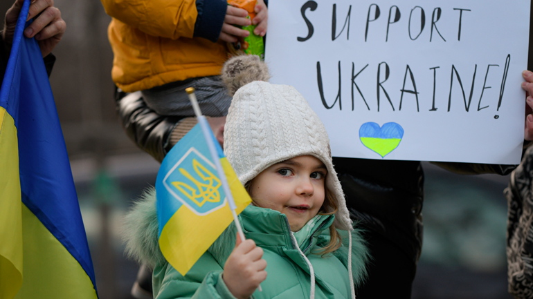 Περίπου 11.000 Ουκρανοί εισήλθαν στη Ρουμανία την πρώτη μέρα της ρωσικής εισβολής