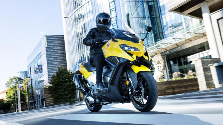 Έρχεται υβριδικό Yamaha TMAX;