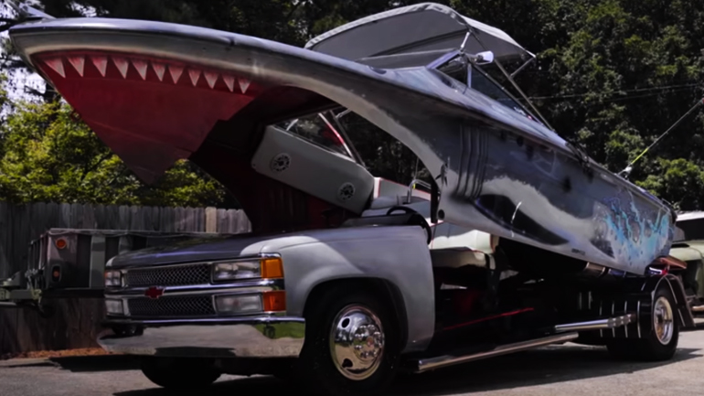 Δείτε το μοναδικό αυτοκίνητο… καρχαρία!