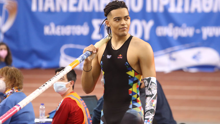 Πανελλήνιο πρωτάθλημα κλειστού στίβου: Σταθερός ο Καραλής, ισοφάρισε το ατομικό της ρεκόρ η Σπανουδάκη