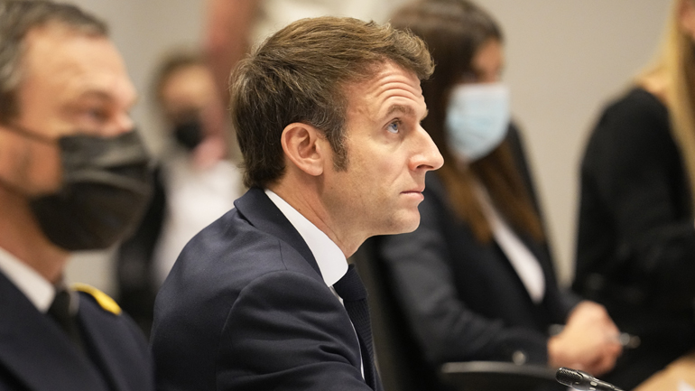 Μακρόν σε Λουκασένκο: Ζητάει την άμεση αποχώρηση των ρωσικών στρατευμάτων από τη Λευκορωσία