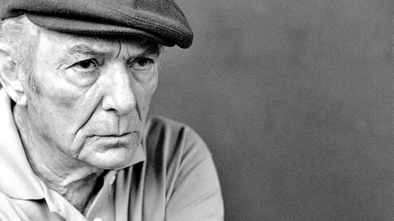 Ντίνος Δημόπουλος: Ο μεγάλος δημιουργός που συνδύασε την εμπορικότητα με την τέχνη και την αισθητική