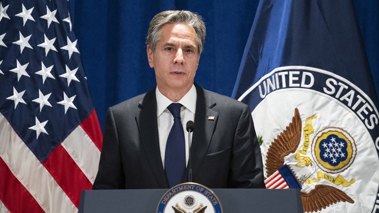 Μπλίνκεν: Η Ρωσία βομβαρδίζει σχολεία, νοσοκομεία και κατοικίες στην Ουκρανία