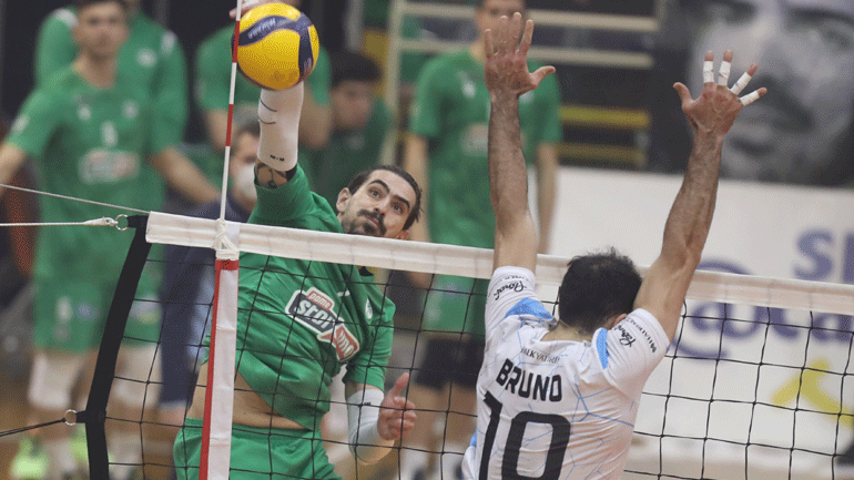Βόλεϊ: Το πάλεψε αλλά ηττήθηκε ο Παναθηναϊκός, 3-2 η Χάλκμπανκ