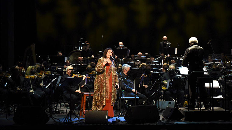 Με μεγάλη επιτυχία πραγματοποιήθηκε το αφιέρωμα στον Ιάκωβο Καμπανέλλη – Η Μαρία Φαραντούρη μάγεψε το κοινό