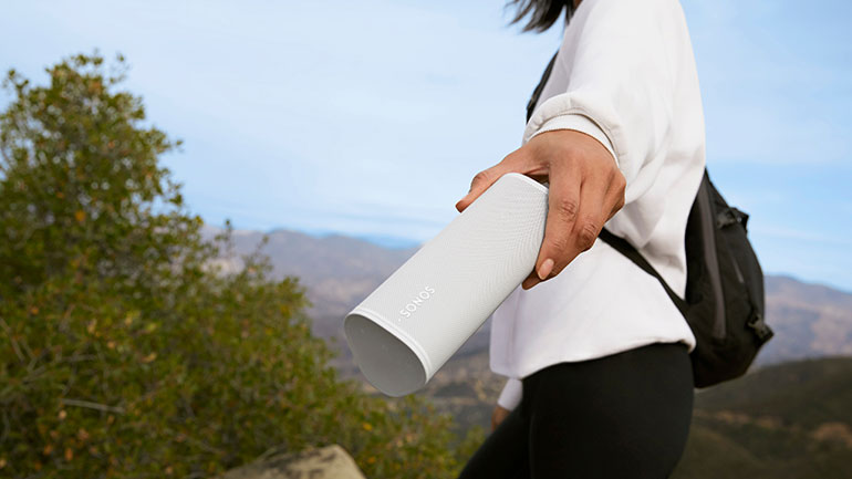 Η Sonos παρουσιάζει το φορητό ηχείο, Roam SL, με μπαταρία που διαρκεί όλη μέρα