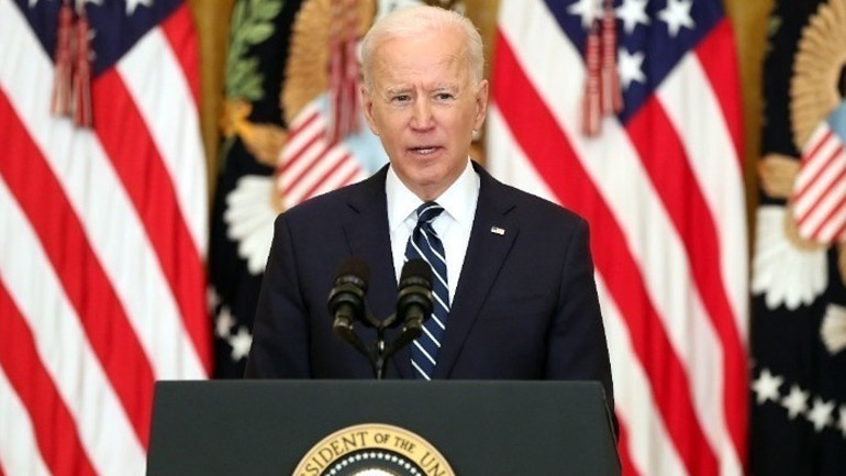 Μπάιντεν: Η πανδημία του κορωνοϊού «δεν διαφεντεύει» πια «τις ζωές μας»