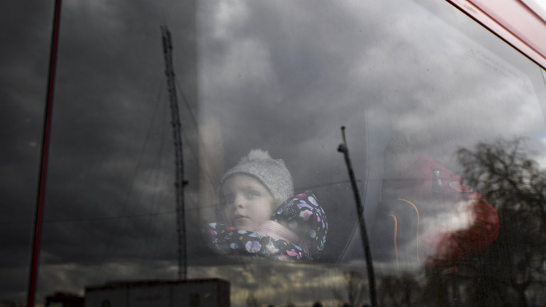 Ραγίζουν καρδιές τα δάκρυα παιδιών