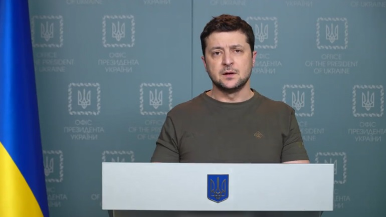  Ζελένσκι: Ο ρωσικός στρατός έχει φέρει μαζί του κινητά κρεματόρια