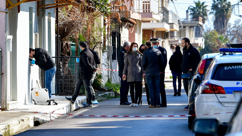 Έγκλημα στην Ανδραβίδα: Το «βίαιο» ιστορικό του βασικού υπόπτου – Είχε σκάψει λάκκο για να θάψει τις σορούς