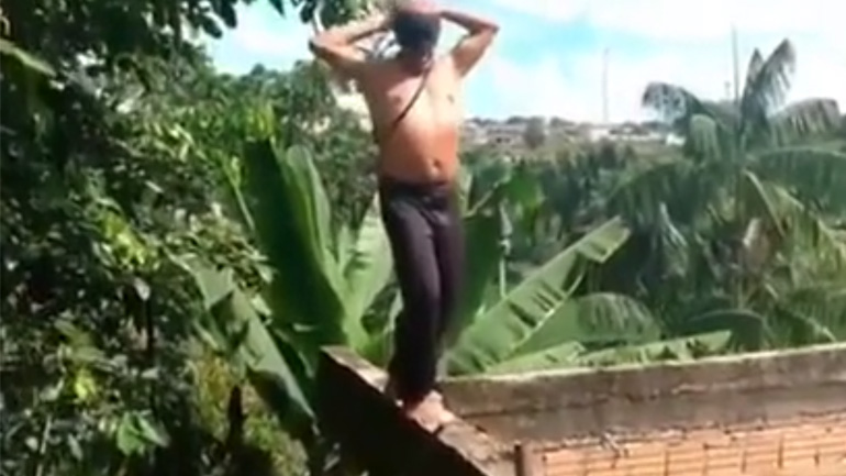 «Μάστερ» του κουνγκ φου παρουσιάζει τις ικανότητές του