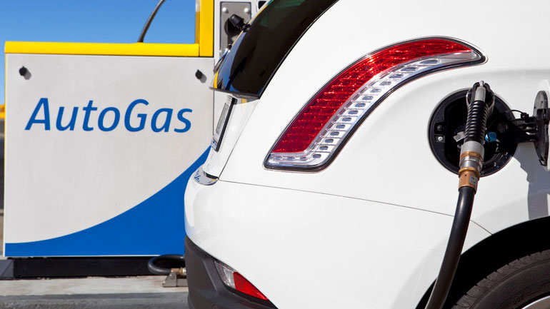 Το φυσικό αέριο στην Ευρώπη ξεπερνά τα 200 ευρώ ανά μεγαβατώρα, για πρώτη φορά