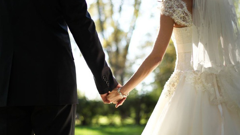 Ιταλία: Δώρο 2.000 ευρώ για κάθε γάμο