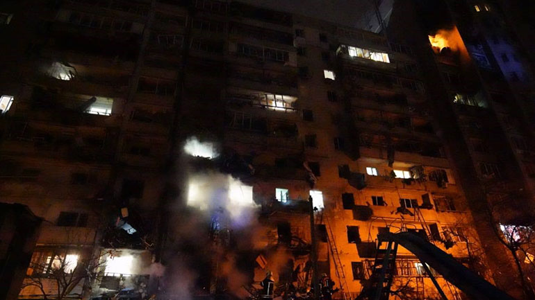 Sky News: Τουλάχιστον 7 νεκροί από νέο βομβαρδισμό στο Κίεβο