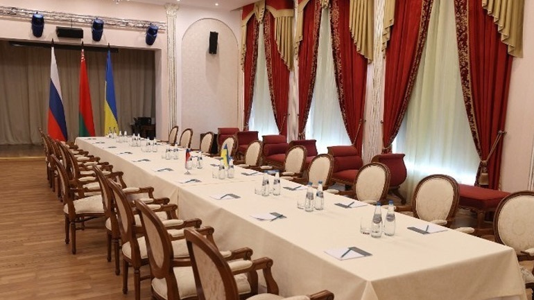 Το Κίεβο θα συζητούσε ένα «μοντέλο εκτός του ΝΑΤΟ», δηλώνει Ουκρανός διαπραγματευτής για τις συνομιλίες με τη Ρωσία