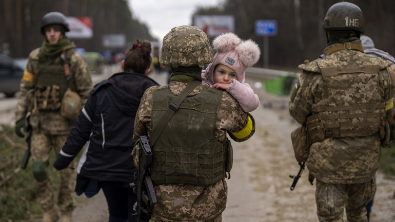 «Κρατάει» τις πόλεις ο ουκρανικός στρατός – Συνεχίζονται οι επιχειρήσεις για την άμυνα της Μαριούπολης και του Τσερνίχιβ