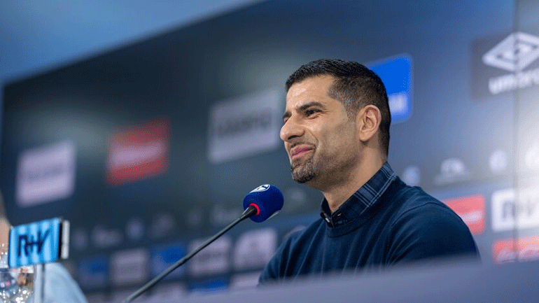 Η Σάλκε έδιωξε τον Γραμμόζη