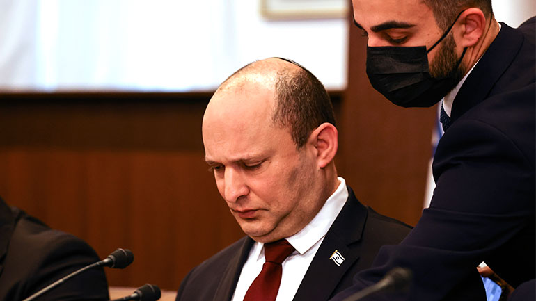 Μπένετ: «Ηθικό καθήκον» η διπλωματική μου ανάμιξη στην ουκρανική κρίση