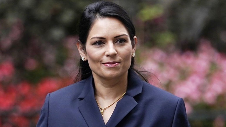 Πρίτι Πατέλ - Υπουργός Εσωτερικών της Βρετανίας