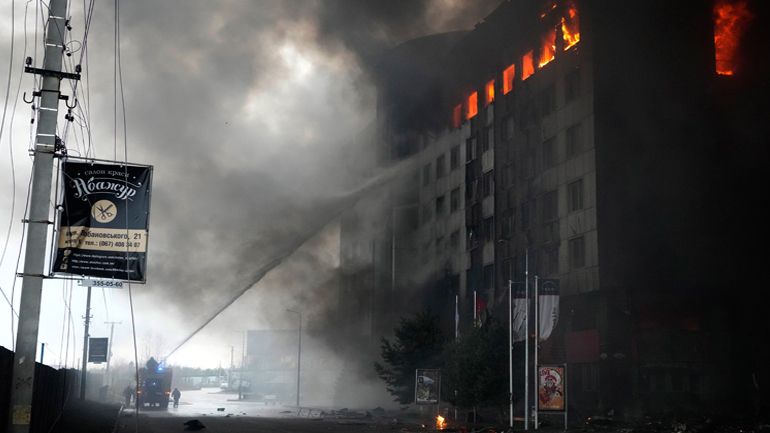 Δεκατρείς άμαχοι νεκροί μετά από βομβαρδισμό αρτοποιείου στη Μακαρίβ