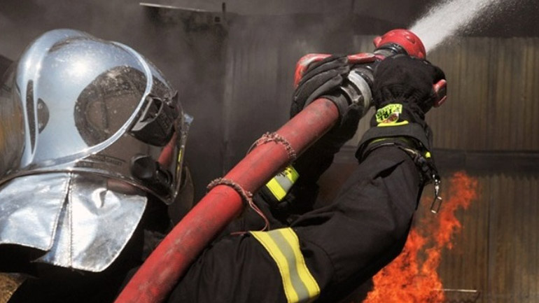 Πυρκαγιά σε υπόγειο της Τροχαίας Περιστερίου