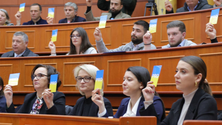 Ο δρόμος που μετονομάστηκε σε «Ελεύθερη Ουκρανία» στα Τίρανα