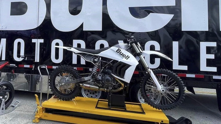 Το Baja DR είναι ένα ακραίο off-road μοντέλο.