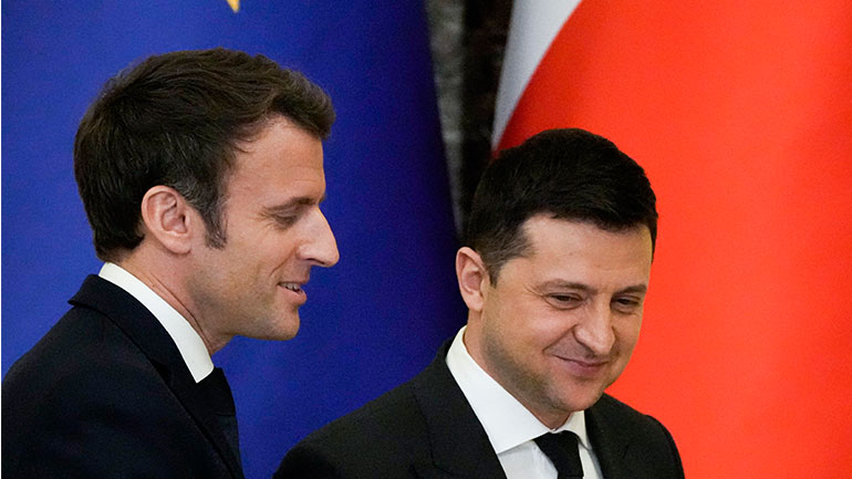 Νέα επικοινωνία Μακρόν-Ζελένσκι για μια «μακρά ανασκόπηση» στο ουκρανικό