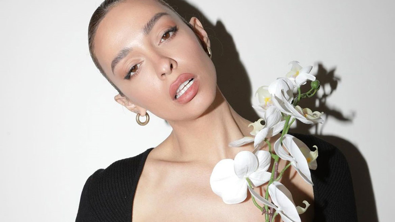 Ελένη Φουρέιρα: Η τούρτα- έκπληξη που της ετοίμασαν οι θαυμαστές της για τα γενέθλιά της