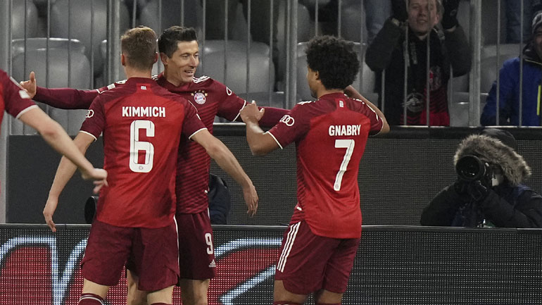 Μπάγερν: Ο Λεβαντόφσκι πέτυχε το πιο γρήγορο χατ τρικ στο Champions League!