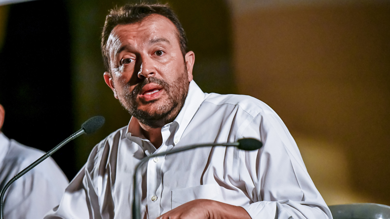 Νίκος Παππάς: Υπέγραψε σύμφωνο συμβίωσης με τη Βασιλική Σελήνη