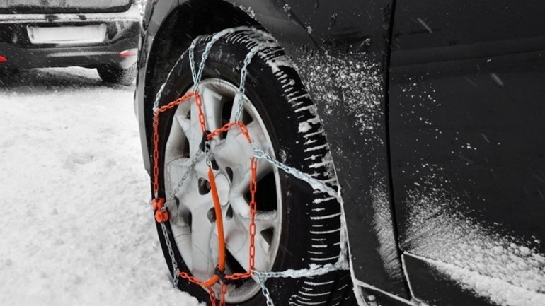 Νέα Οδός: Χρήση αντιολισθητικών αλυσίδων, μέγιστη προσοχή λόγω μειωμένης ορατότητας