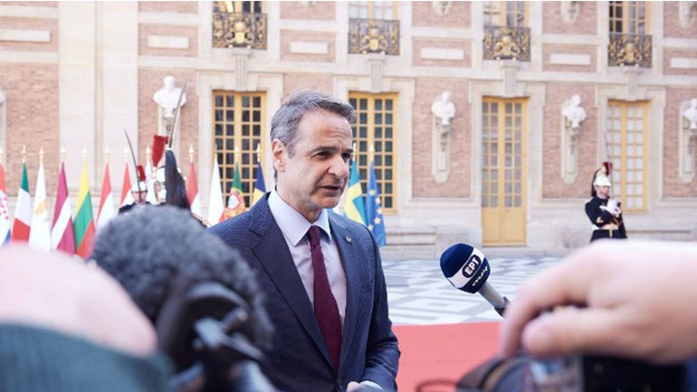 Μητσοτάκης από Βερσαλλίες: Ο μεγαλύτερος στην Ευρώπη μετά τον Δεύτερο Παγκόσμιο ο πόλεμος στην Ουκρανία