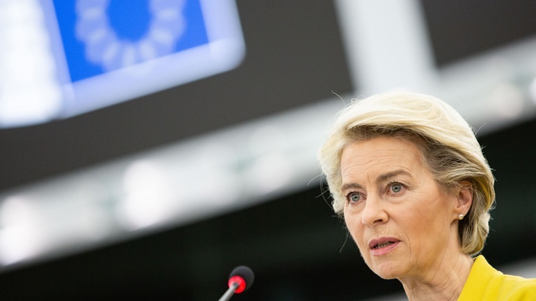 Tέταρτο πακέτο σκληρών κυρώσεων της ΕΕ κατά της Ρωσίας