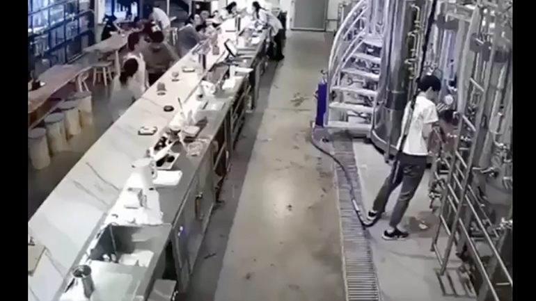 Διαρροή από μια δεξαμενή μπίρας