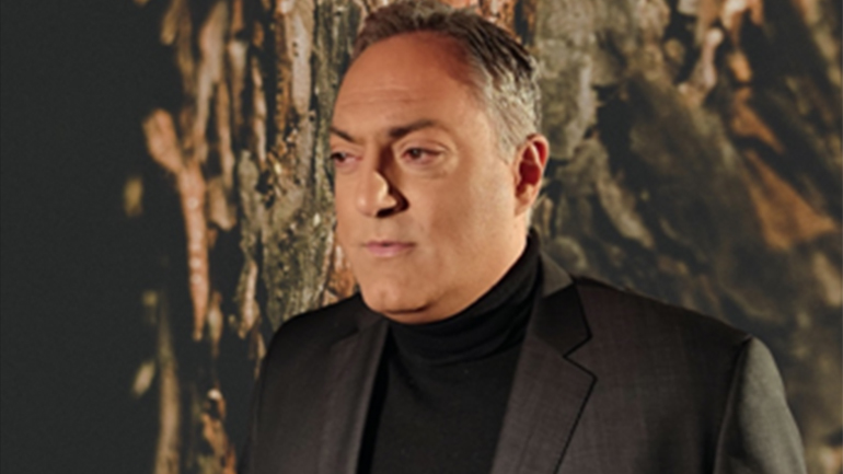 «Στου ήλιου τα παλάτια»: Tο νέο τραγούδι του Διαμαντή Διονυσίου