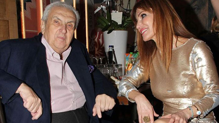 Βίκυ Χατζηβασιλείου: «Ο Δημήτρης Κοντομηνάς “έφυγε” 30 κιλά στο δωμάτιο ενός νοσοκομείου, εντελώς μόνος»