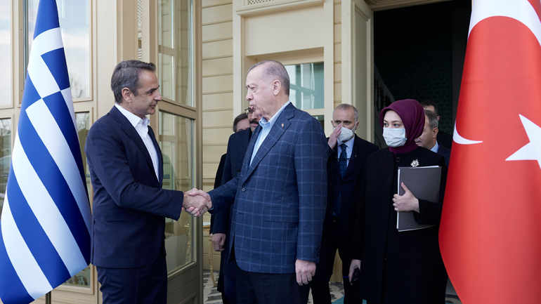 Σε θετικό κλίμα η συνάντηση Ερντογάν – Μητσοτάκη στην Πόλη