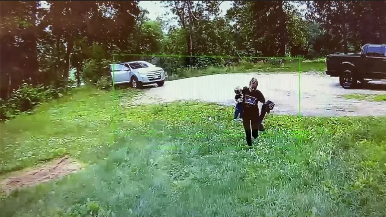 Μπρος γκρεμός και πίσω ρέμα