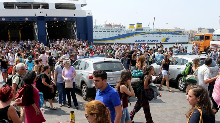 Το ΣτΕ μπλόκαρε την επέκταση του επιβατικού λιμένα Πειραιά