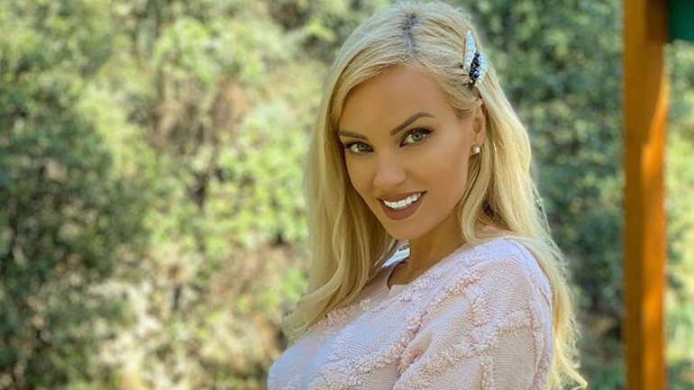 Τζούλια Νόβα: Βρέθηκε θετική στον κορωνοϊό