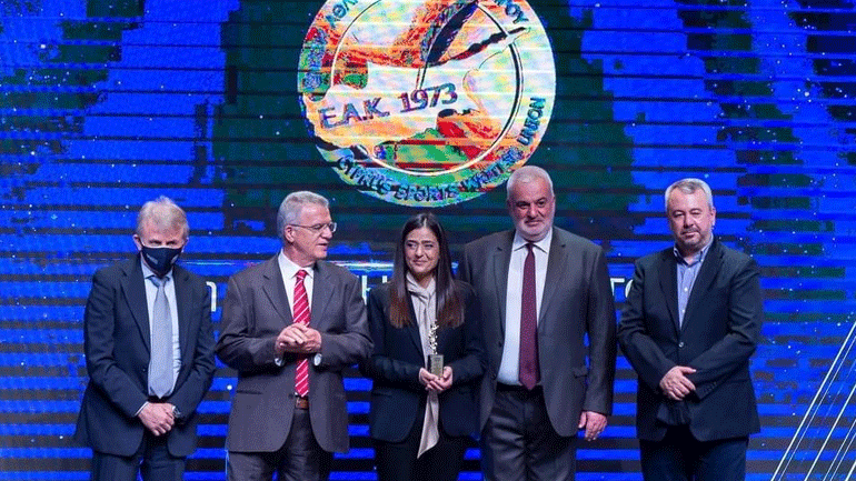 Ο ΠΣΑΤ στη Μεγάλη Γιορτή των Αρίστων της Κύπρου τίμησε την Κλέα Παπαέλληνα για το έργο της στην Ολυμπιακή Παιδεία