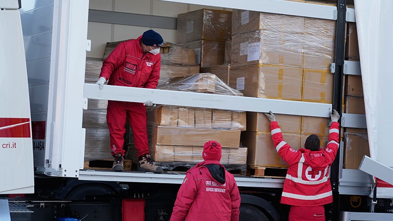 Ερυθρός Σταυρός: Περισσότερα από 100 λεωφορεία με αμάχους αναχώρησαν από το Σούμι