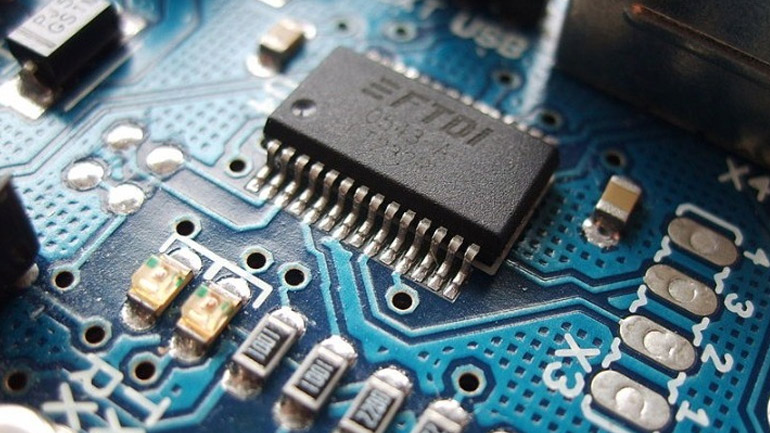 Γερμανία: Εργοστάσιο κατασκευής μικροτσίπ στο Μαγδεμβούργο σχεδιάζει η Intel