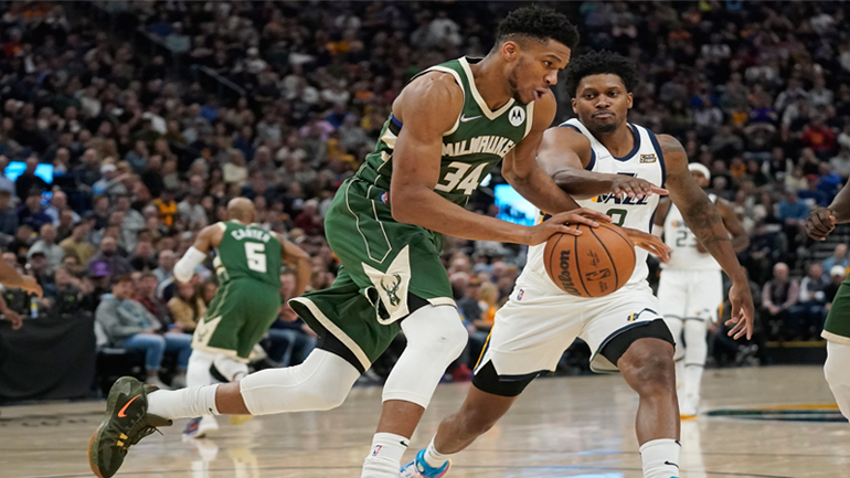 Με 30άρα του Γιάννη Αντετοκούνμπο οι Μπακς άλωσαν 117-111 το Σολτ Λέικ