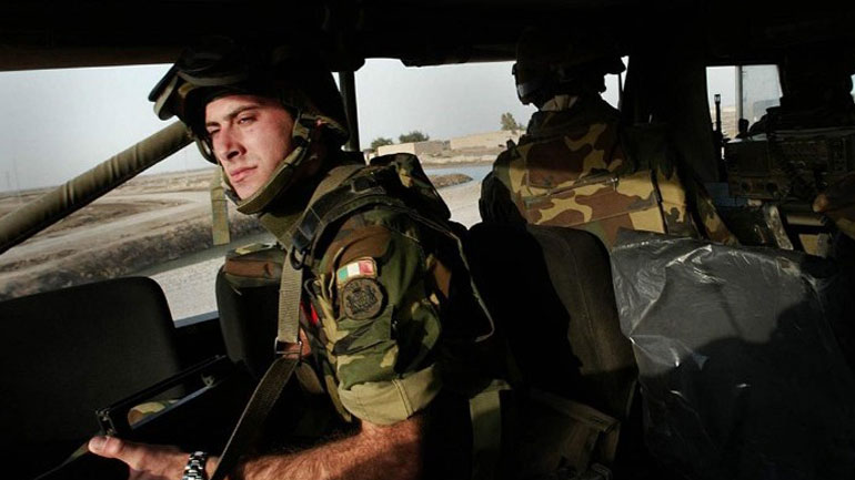 Ιταλία: Ο στρατός ζητά από τους άνδρες και τις γυναίκες του «πλήρη επιχειρησιακή ετοιμότητα»